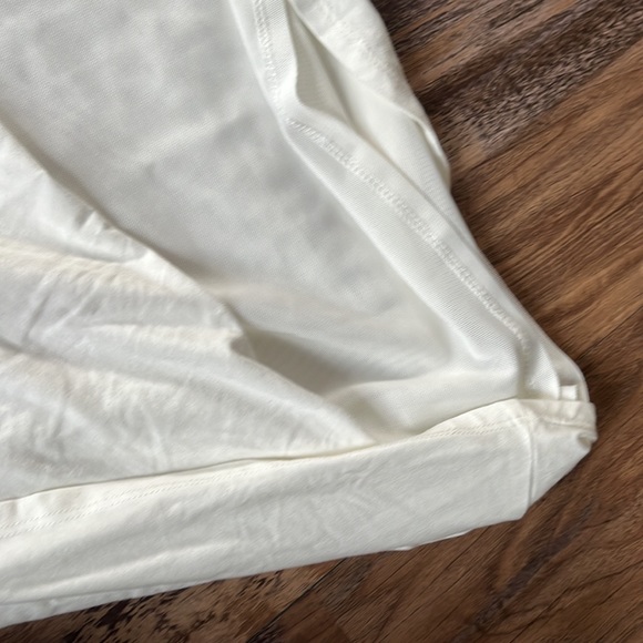 Revolve Hour: Kleid Yvonne Maxi Dress in Ivory - Picture 7 of 10